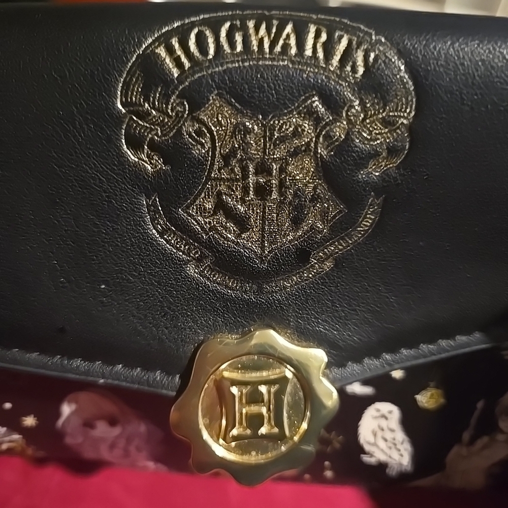 Loungefly Black and Gold Hogwarts Wallet